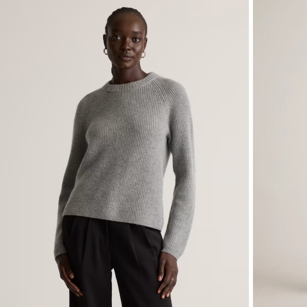 Quince Gray Crew Neck Sweater Soft Knit Minimalist Design